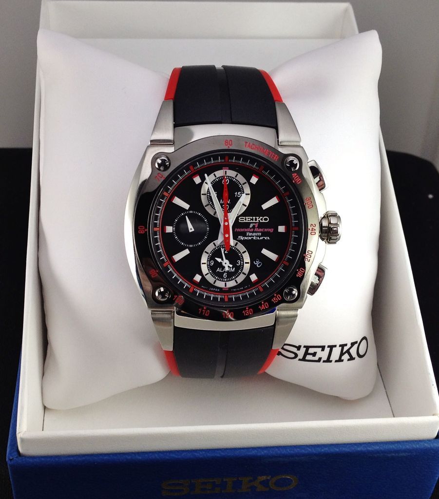 seiko 5 racing